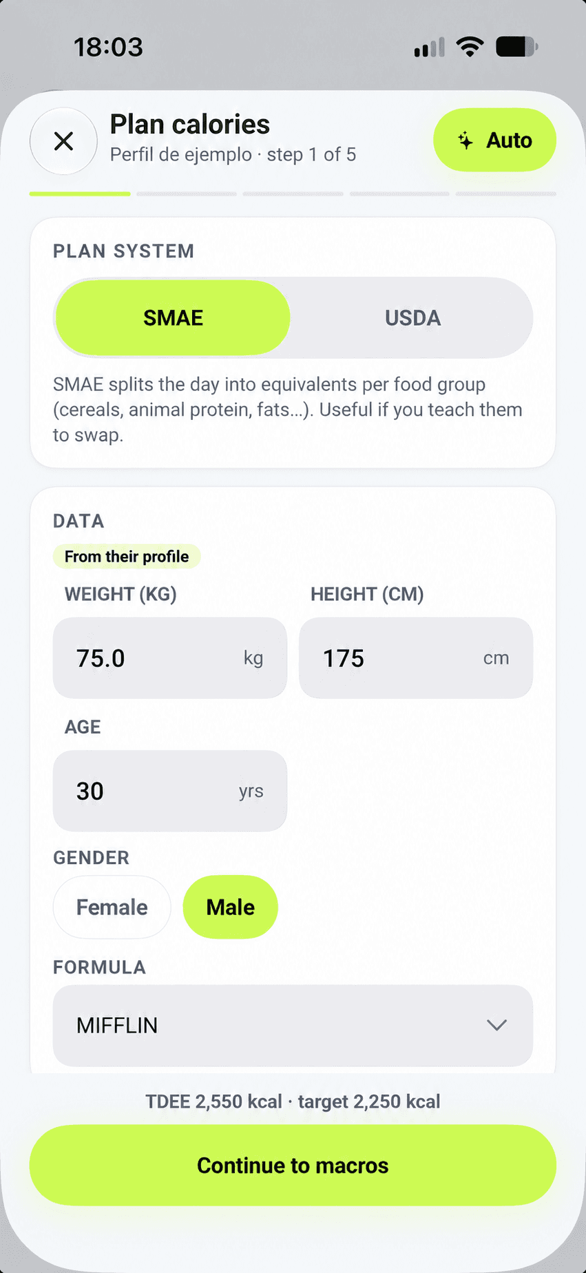 Planificador de alimentación de mio Coach, con sistemas SMAE y USDA y datos de ejemplo.